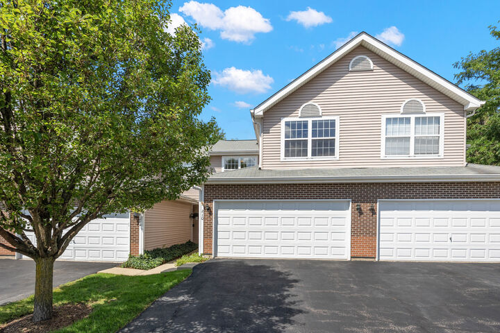 210 Grandview Court  Algonquin IL 60102 photo