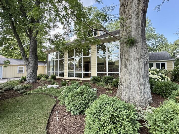 Property Photo: 1917 South Street IL 60134
