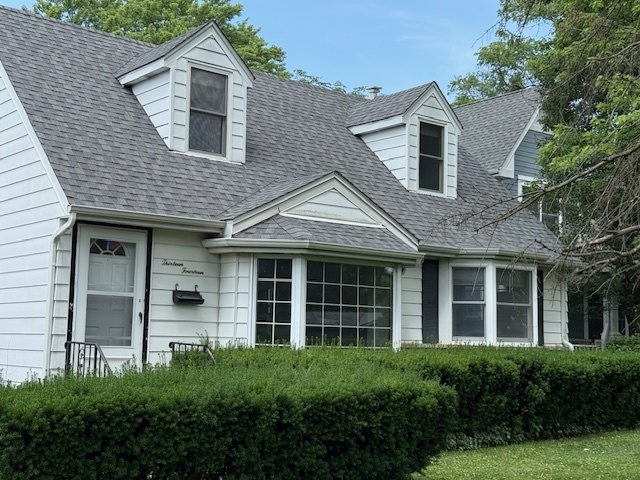 Property Photo: 1314 Somerset Avenue IL 60015