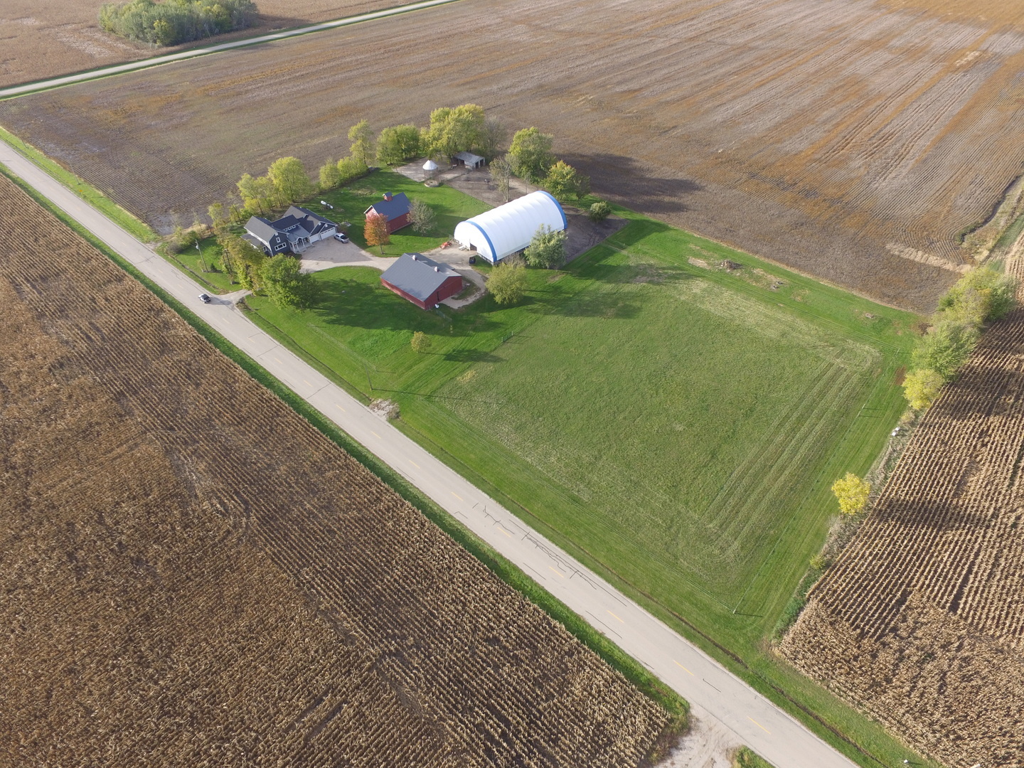Property Photo: 3851 Holt Road IL 60447