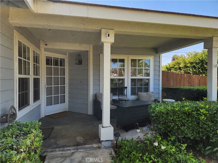Property Photo:  2720 E Walnut Avenue 1  CA 92867
