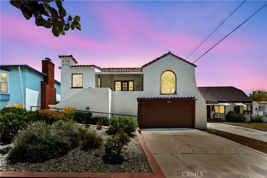 Property Photo:  6010 S Verdun Avenue  CA 90043 