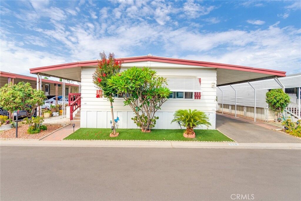 Property Photo: 4000 Pierce Street 220 CA 92505