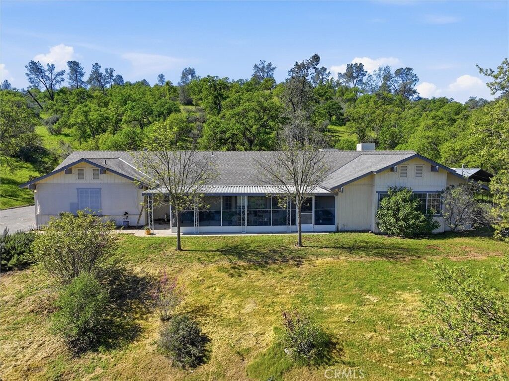 Property Photo:  31749 Road 400  CA 93614 