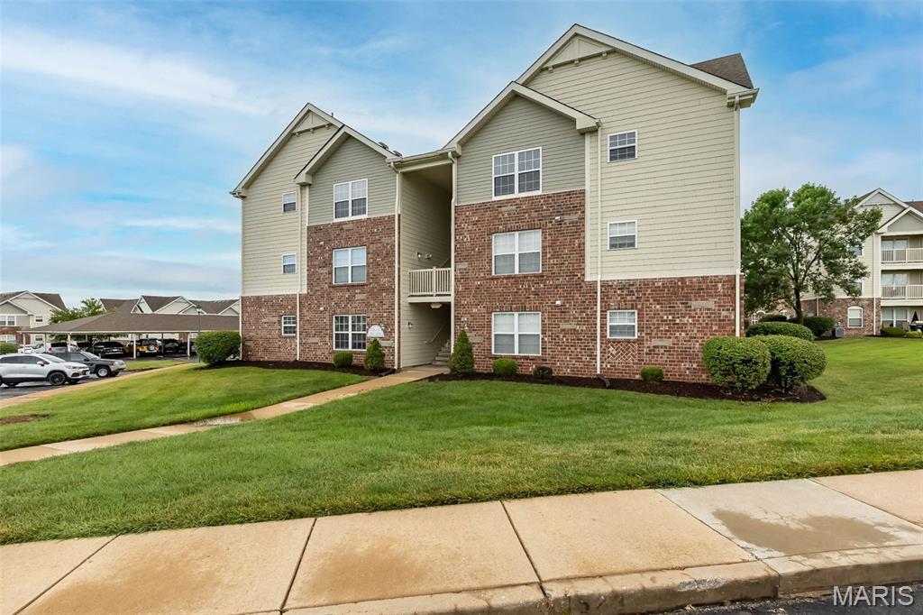 Property Photo: 1523 Piedmont Circle MO 63304