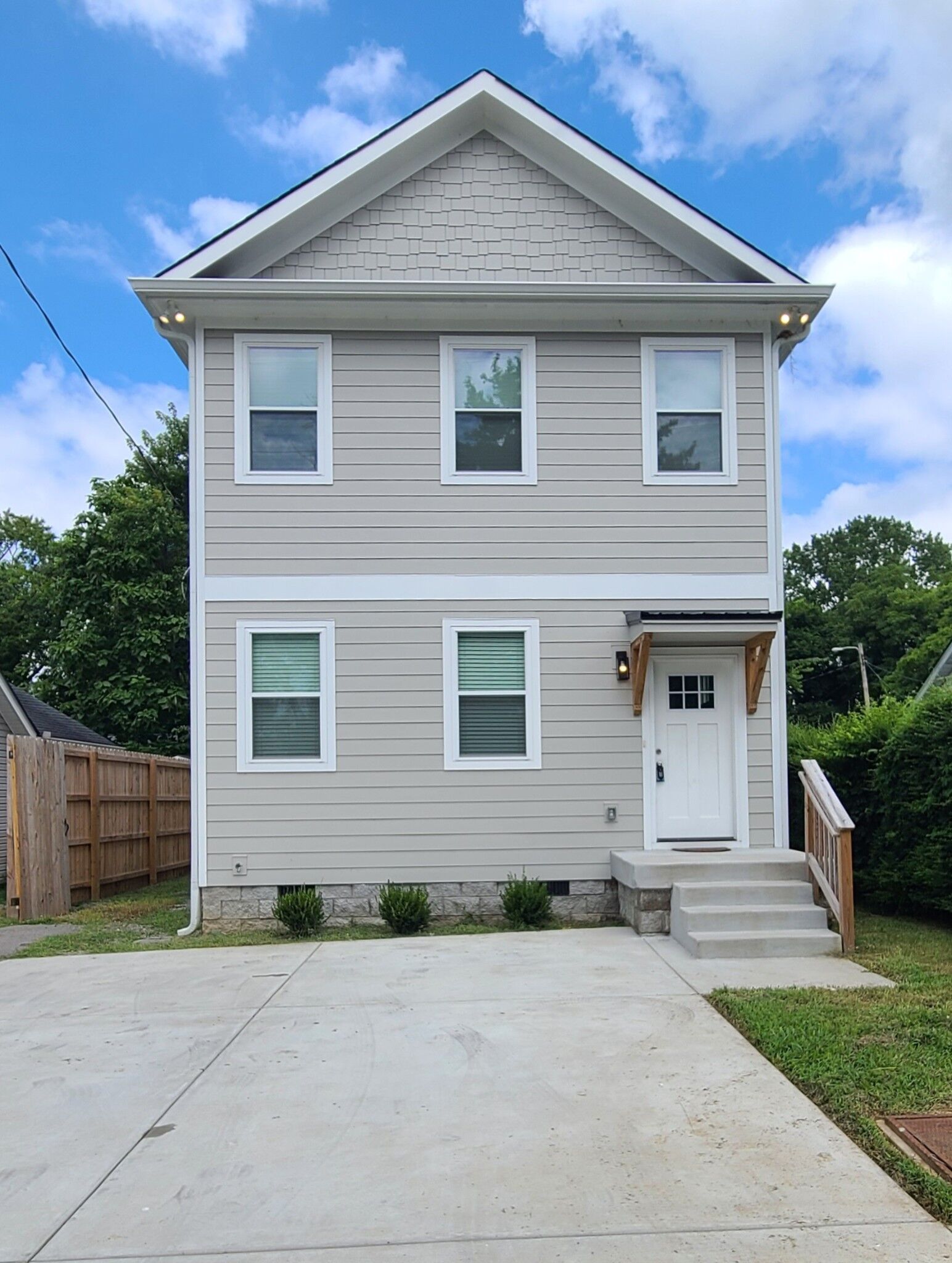 Property Photo: 209 30th St TN 37138