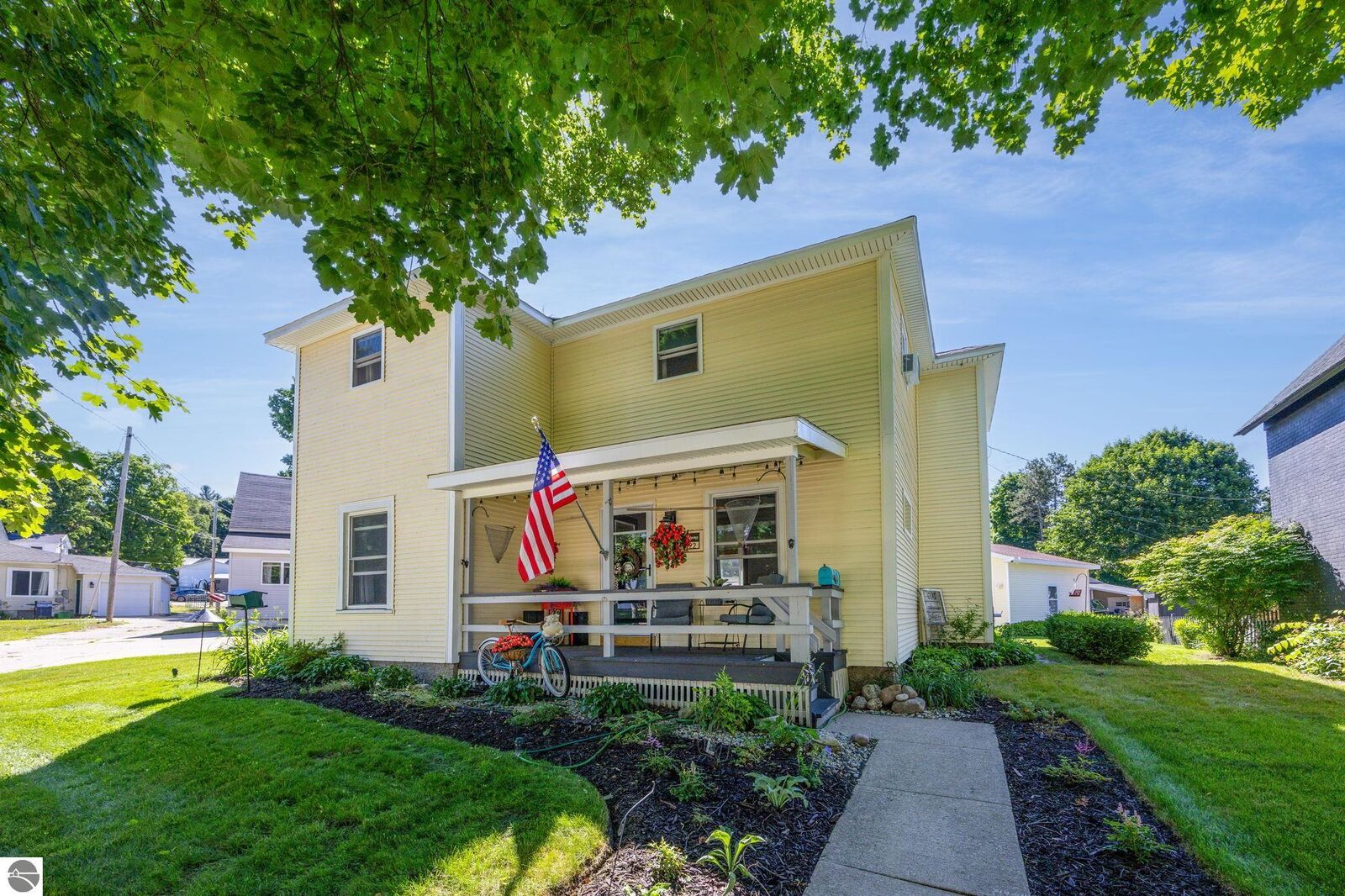 Property Photo: 422 E Pine Street MI 49601