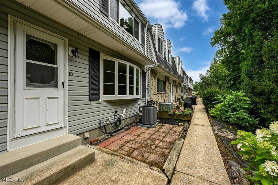 Property Photo: 2005 Presidential Parkway 81 OH 44087