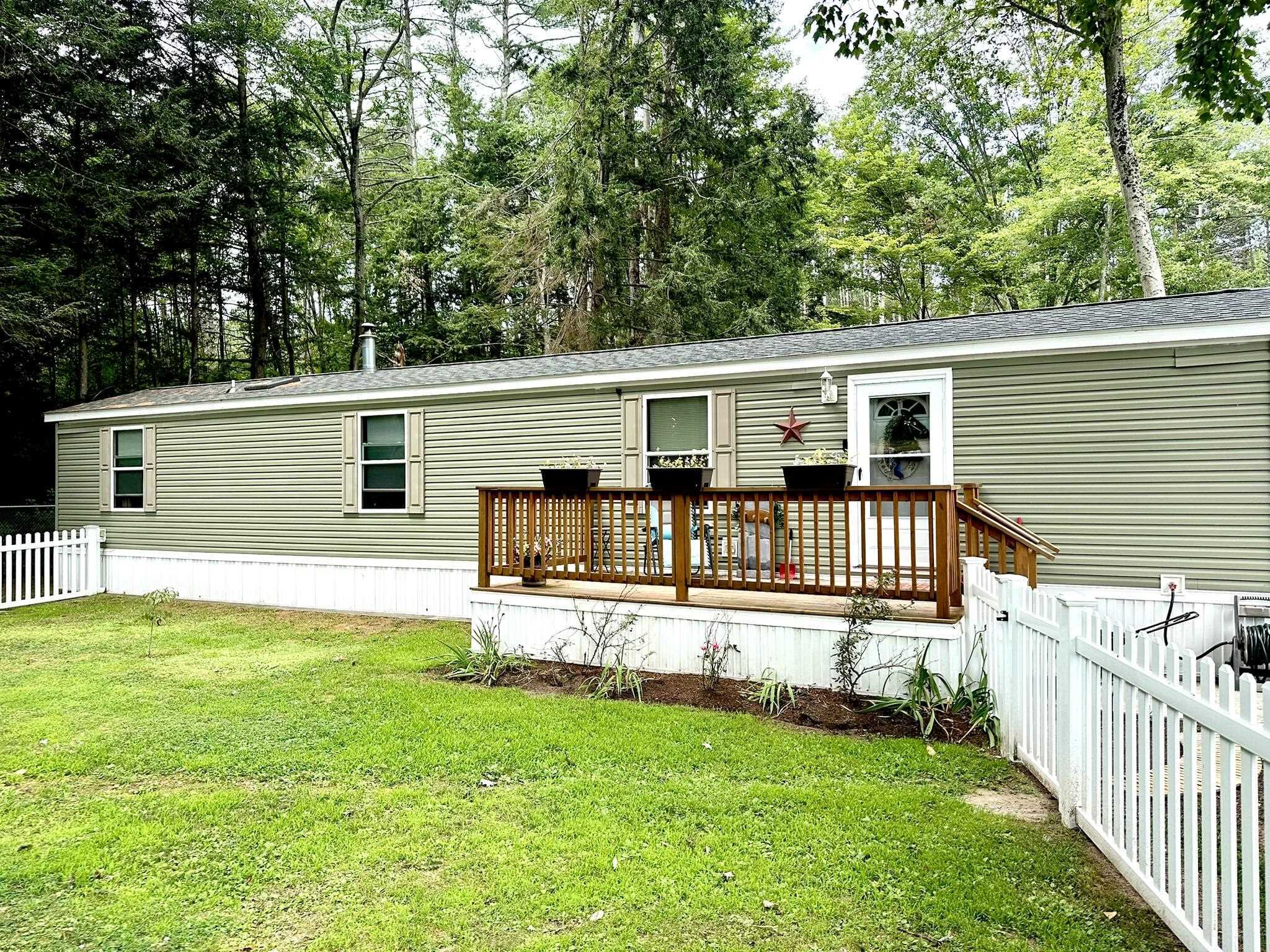Property Photo: 6 Cardinal Circle NH 03431