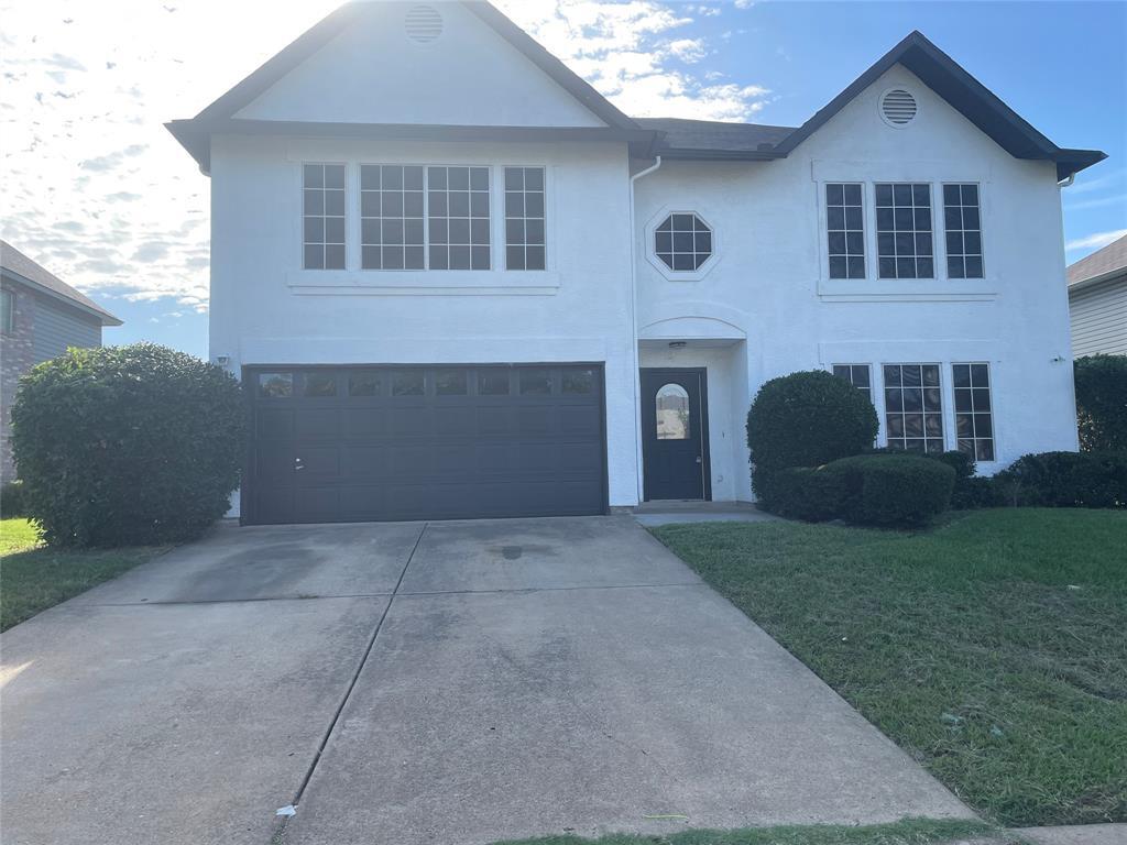 3152 Pine Valley Drive  Grand Prairie TX 75052 photo