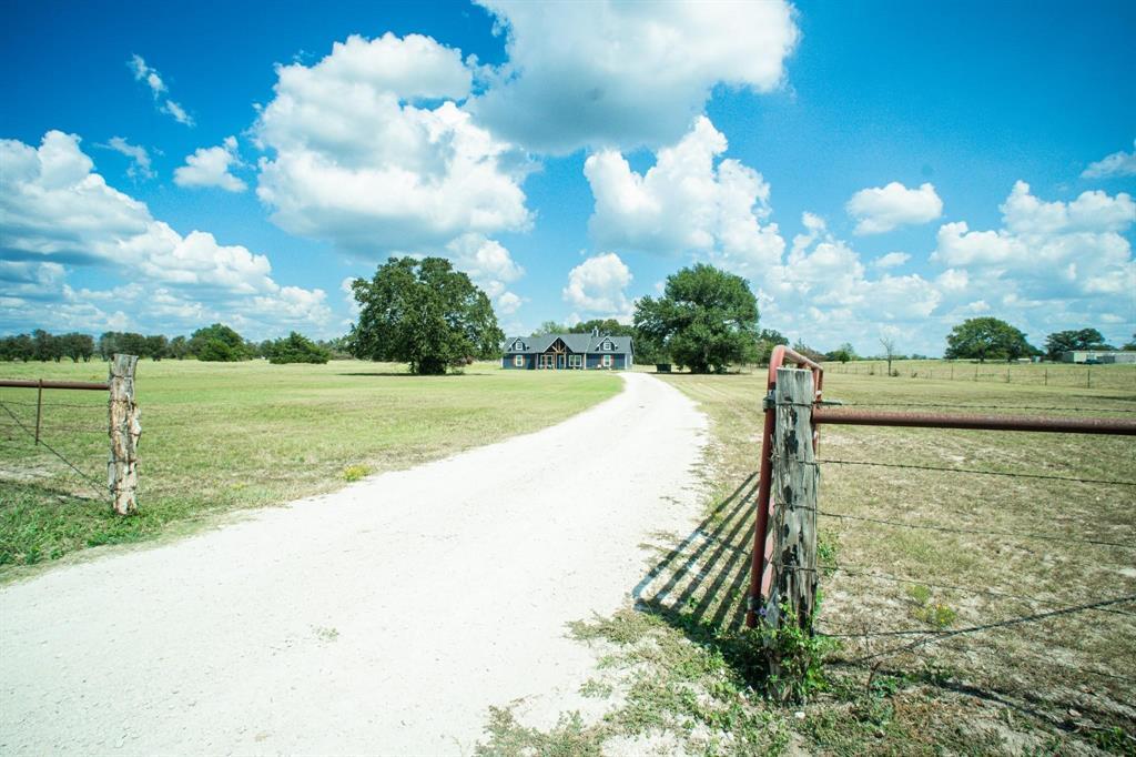 Property Photo: 736 Fm-1953 TX 76642