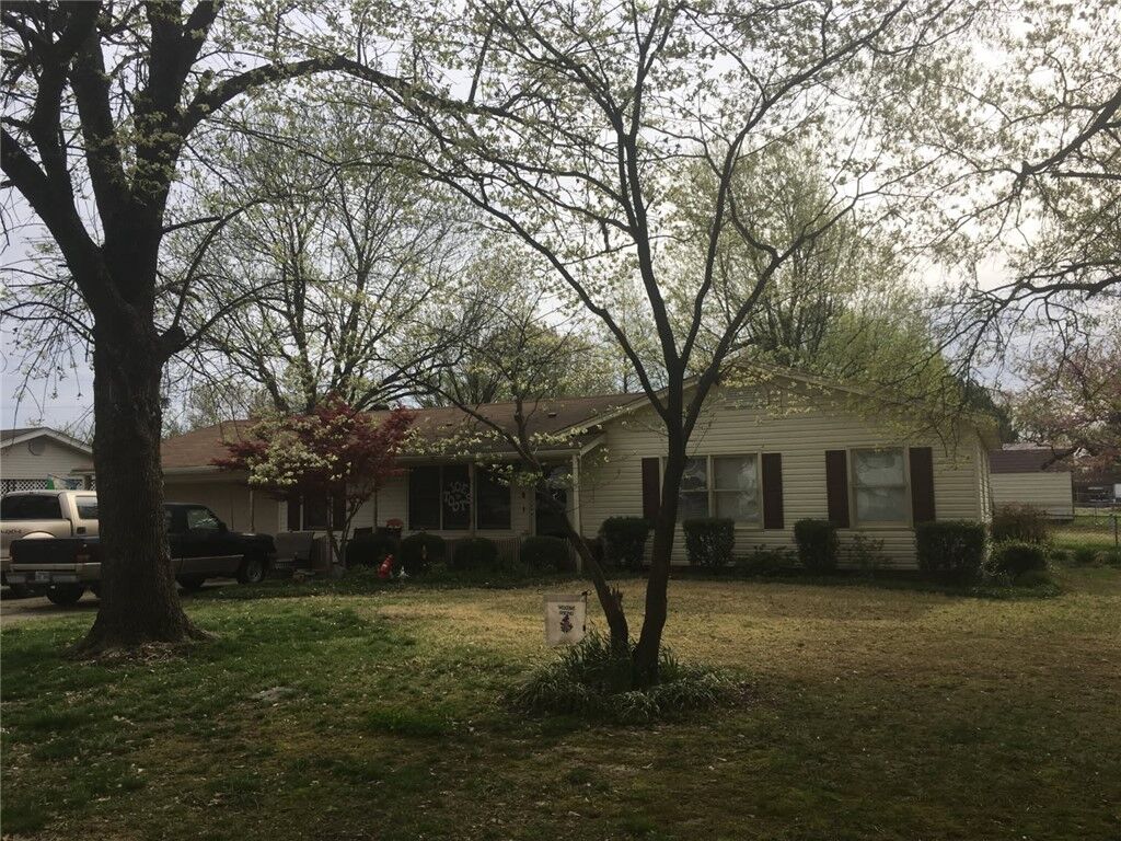 Property Photo:  219 Maurita  AR 72401 
