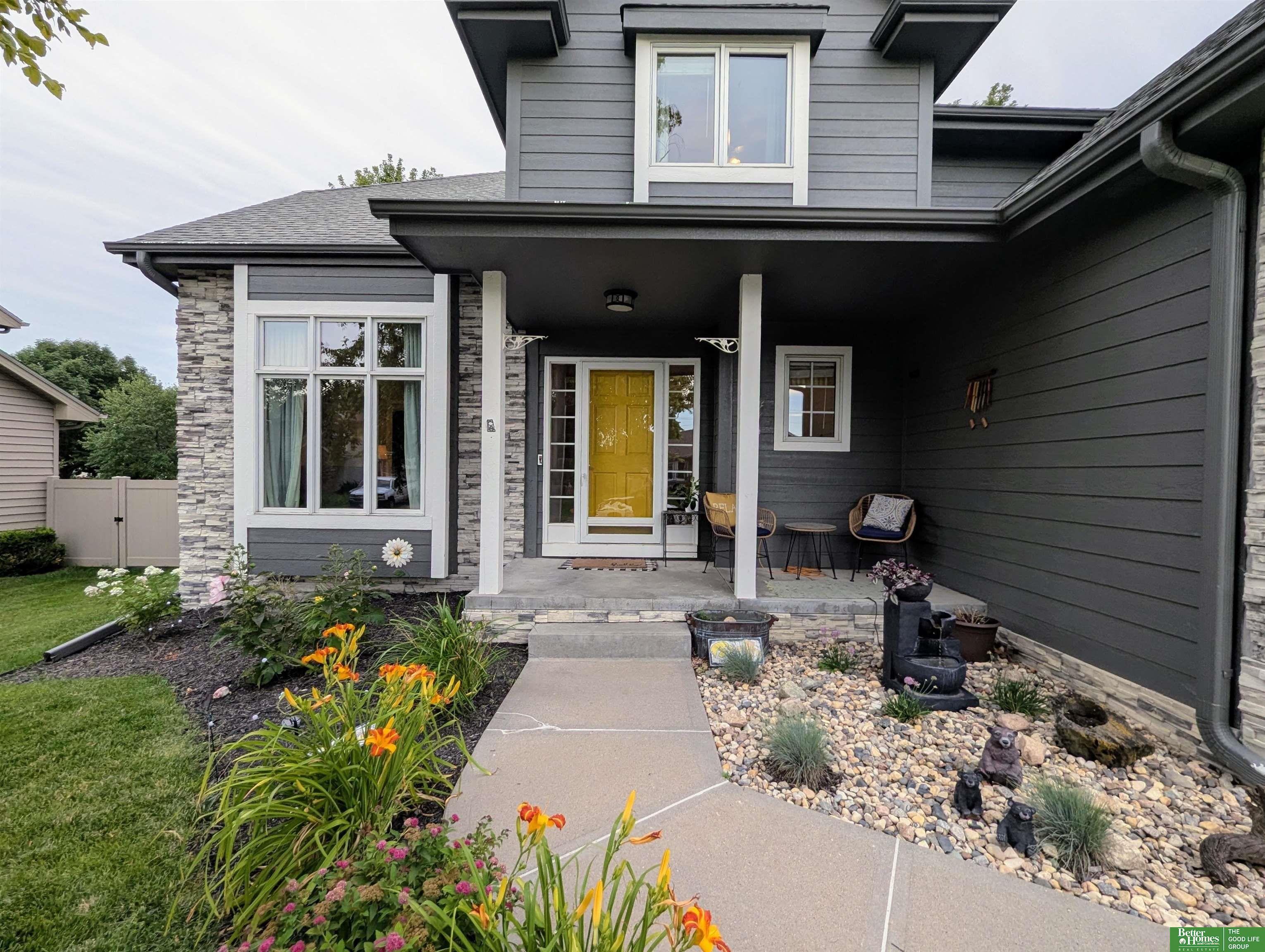 Property Photo: 14021 Camden Avenue NE 68164
