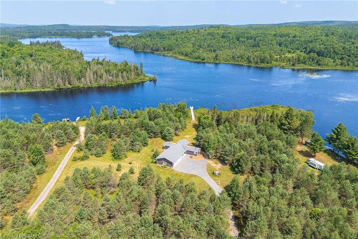 Property Photo: 889 Sandhill Road ON P0A 1Z0