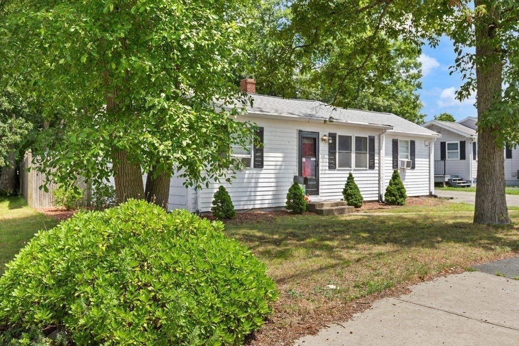 Property Photo:  416 Summer St  MA 02302 