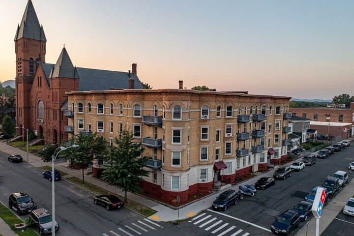 173 Elm Street 3lr  Holyoke MA 01040 photo