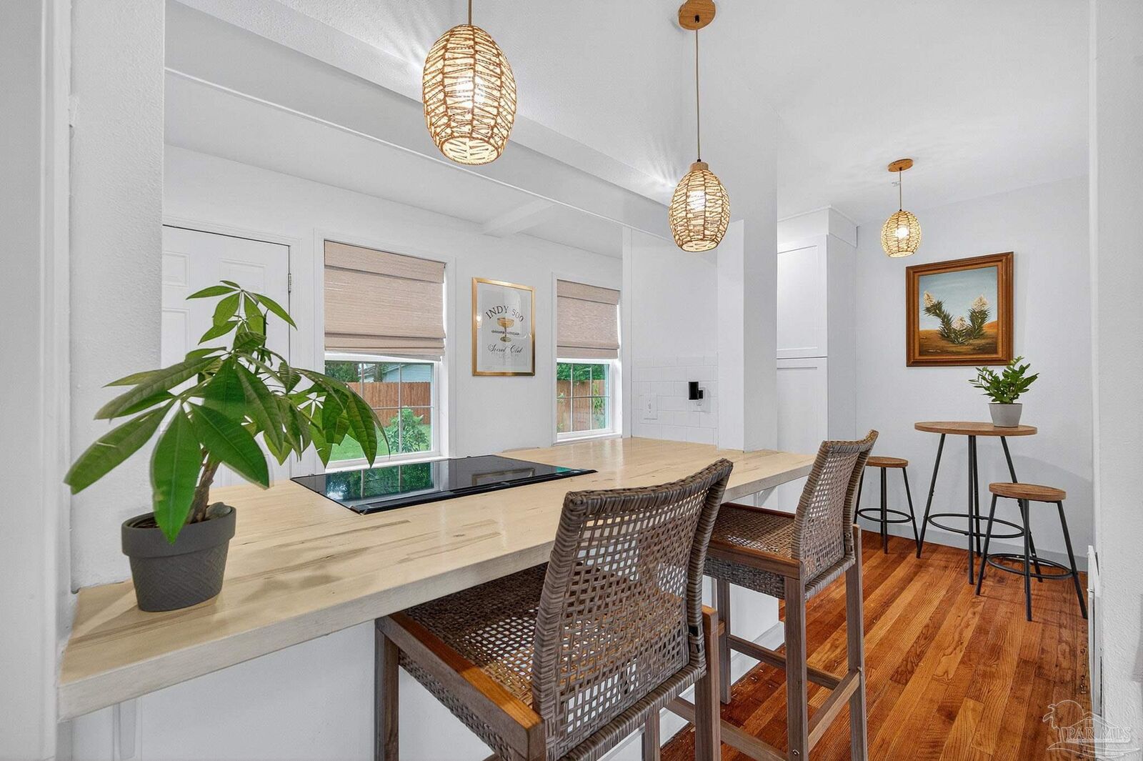 Property Photo: 310 Greve Rd FL 32507