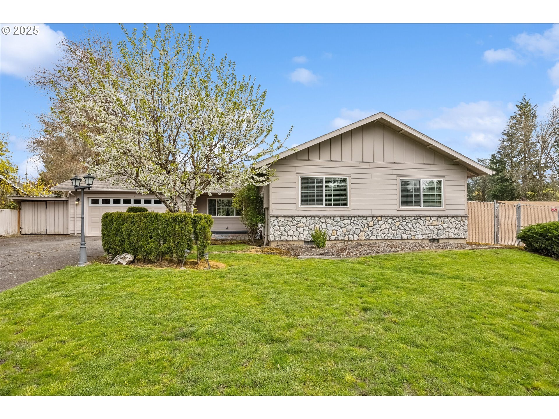 Property Photo: 5470 SW 195th Ave OR 97078