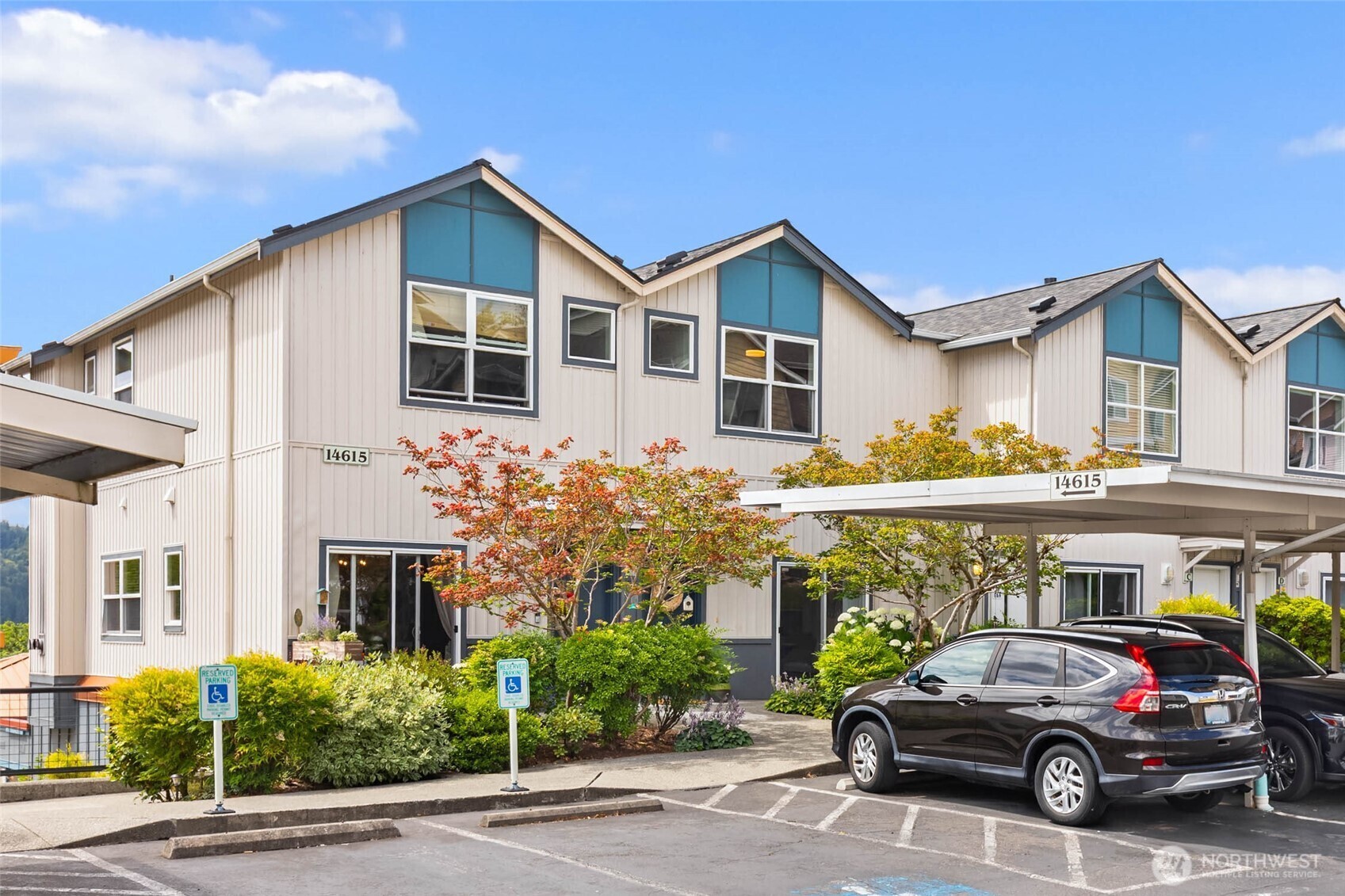 Property Photo:  14615  1st Lane NE B  WA 98019 