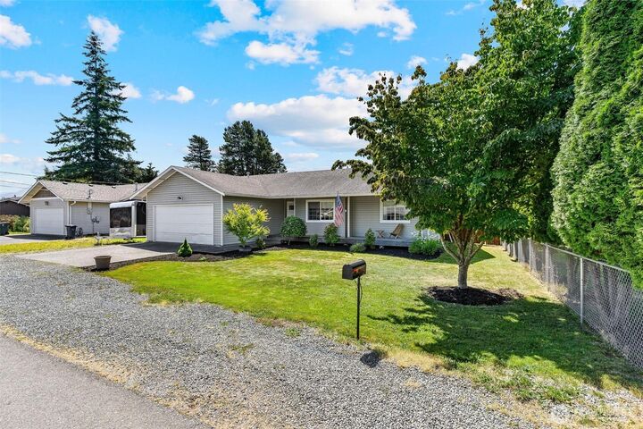 Property Photo:  801  John Liner  WA 98284 