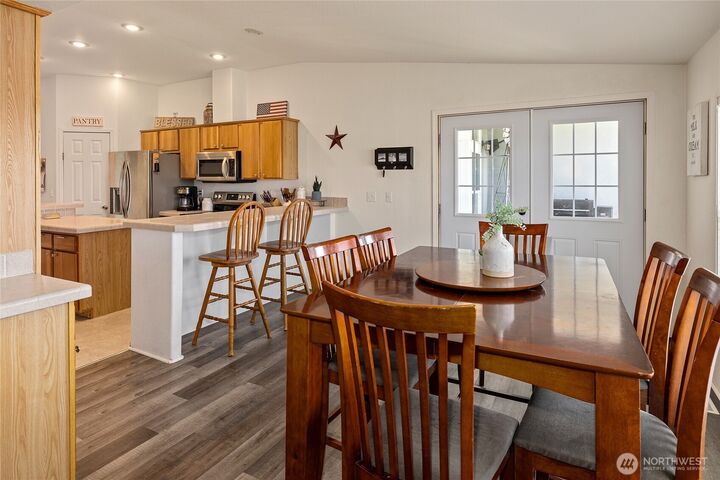 Property Photo: 2801 Clerf Road WA 98926