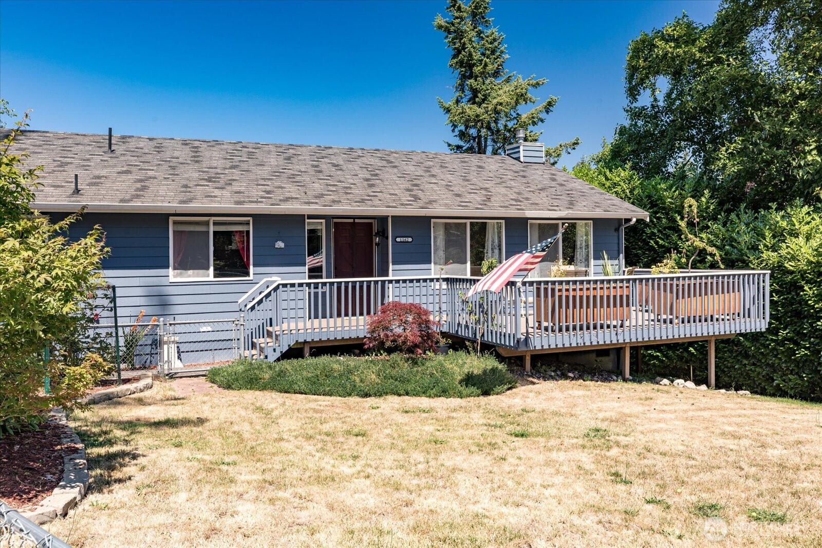 Property Photo: 1162 SW 2nd Avenue WA 98277