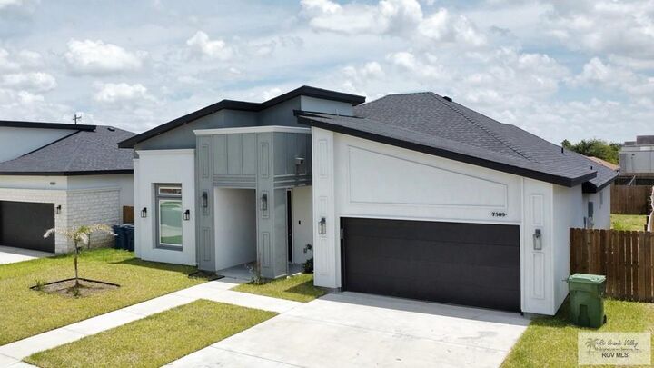 Property Photo: 7509 Waverly Dr TX 78520