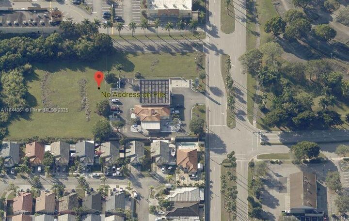 Property Photo: 147 Ave FL 33196