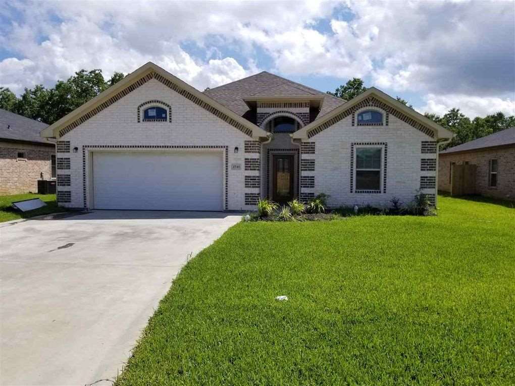 2741 Amber Ave.  Groves TX 77619 photo