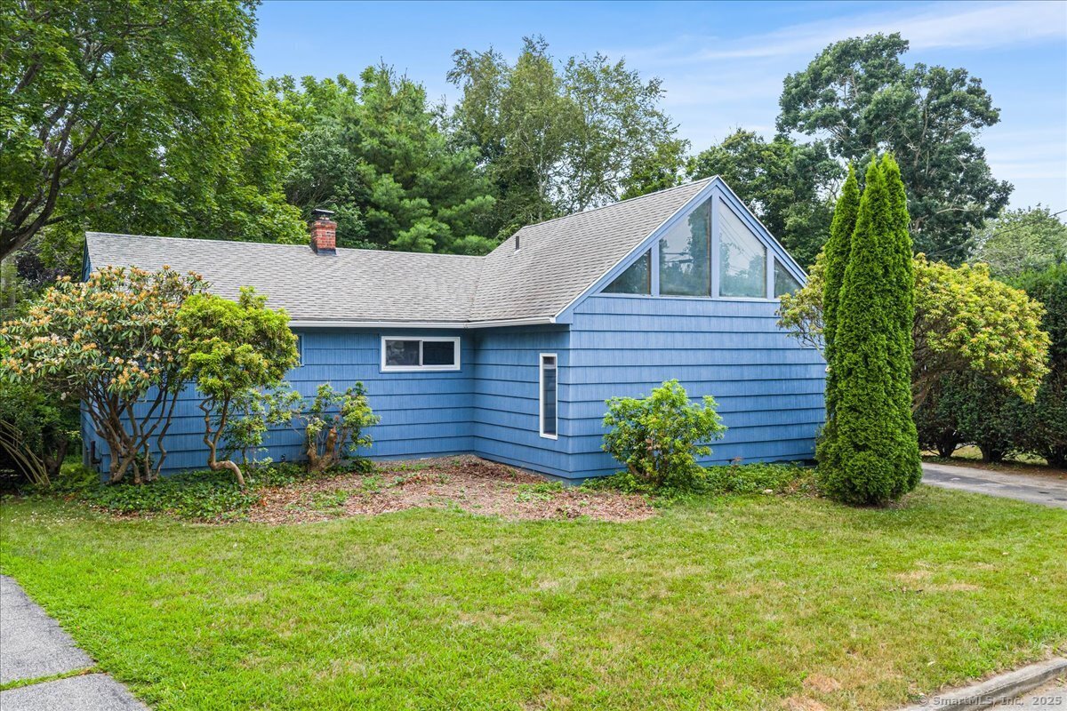 Property Photo:  40 Glenwood Place  CT 06320 
