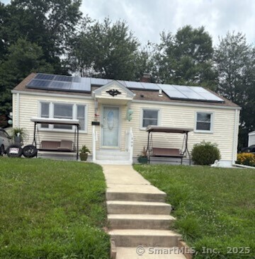 Property Photo:  208 Mountain Street  CT 06106 