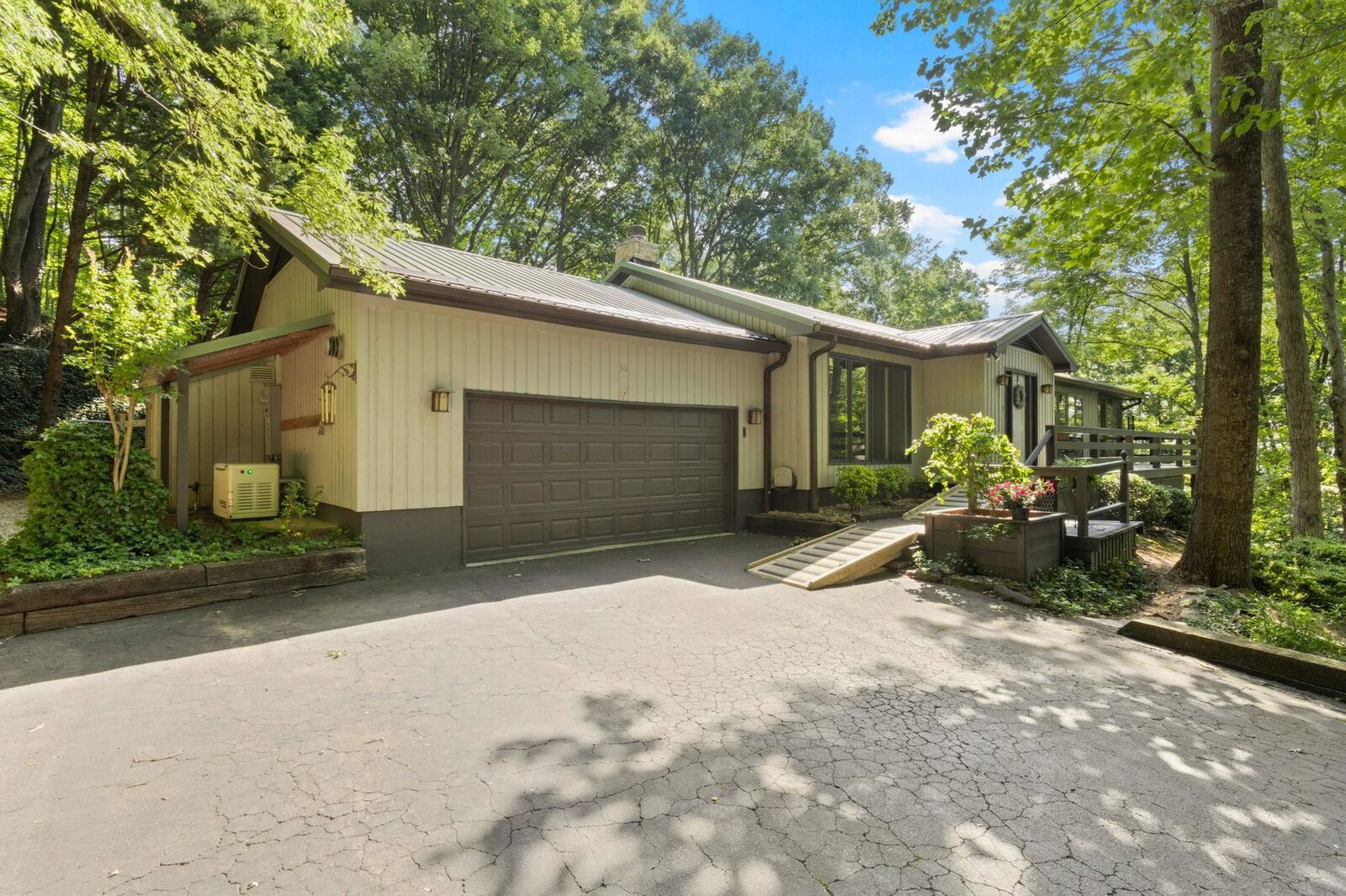 Property Photo:  56 Cardinal Circle  NC 28782 