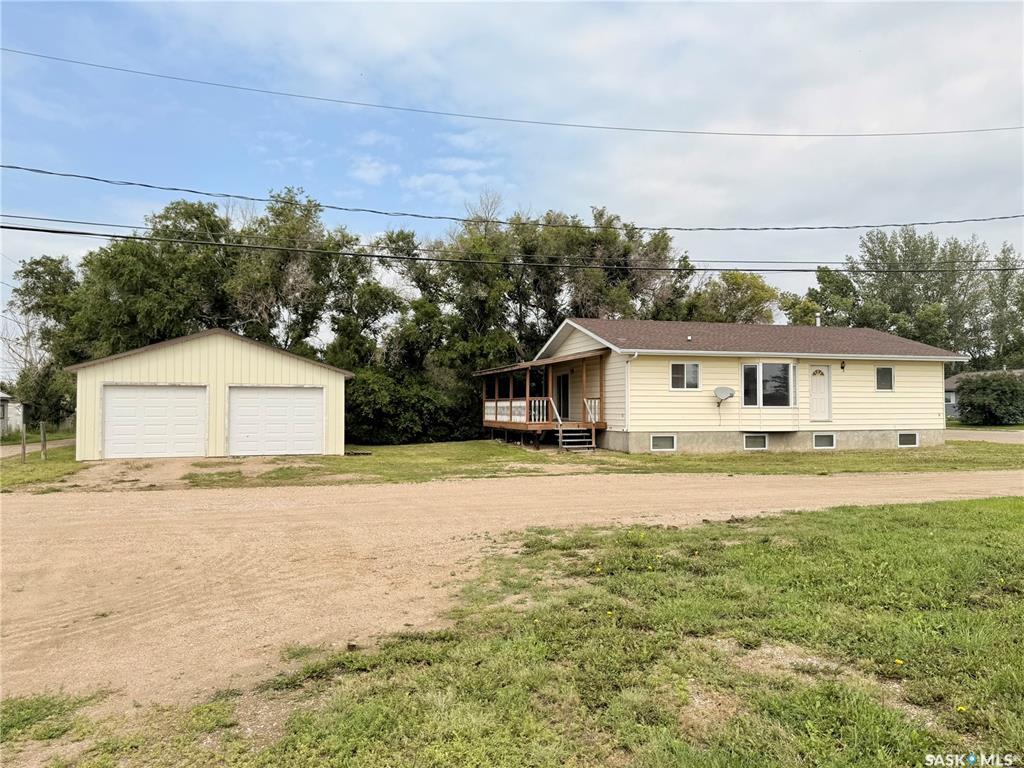 Property Photo: 100 1st Avenue N SK S0L 1Z0