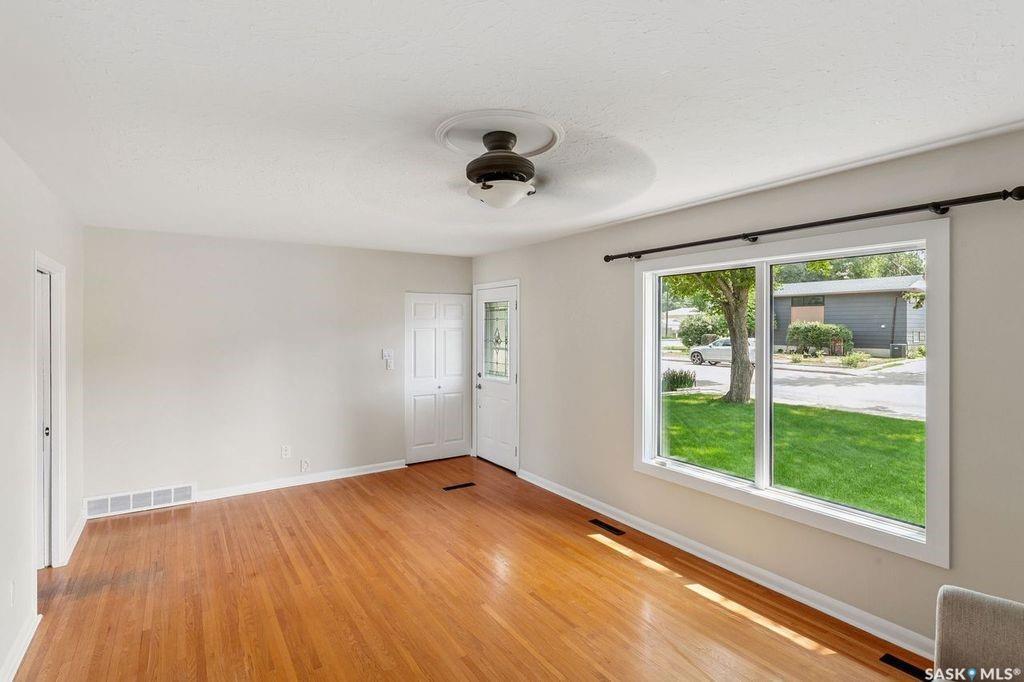 Property Photo: 333 Adelaide Street E SK S7J 0H8