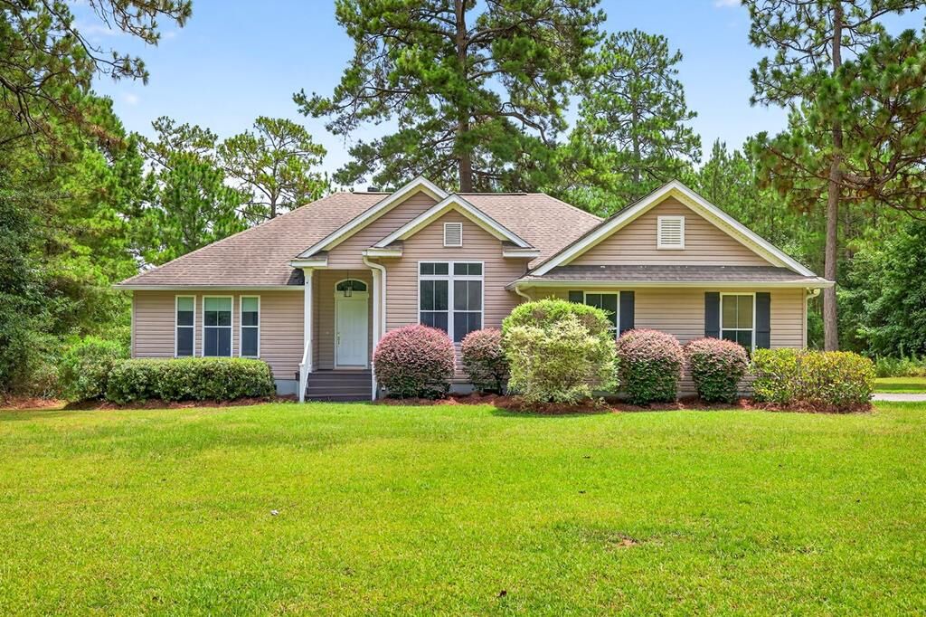 Property Photo: 197 Beachton Ridge Dr GA 31792