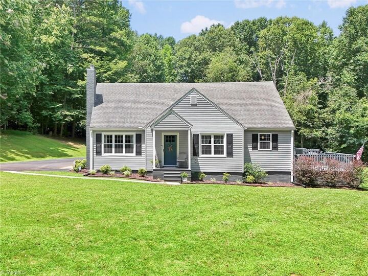 Property Photo:  151 Hill Street  NC 28621 