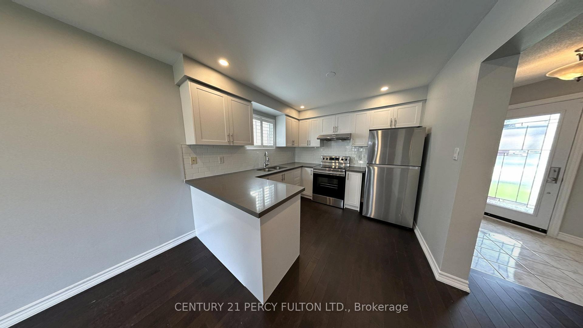 Property Photo: 54 Rolling Acres Drive ON L1R 2B8