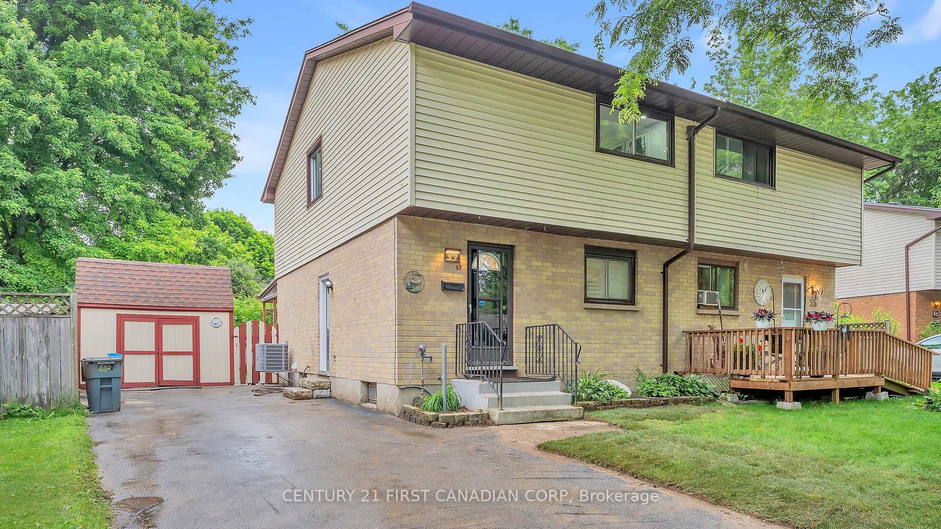 Photo de la propriété:  57 Mohegan Crescent  ON N5V 2X7 