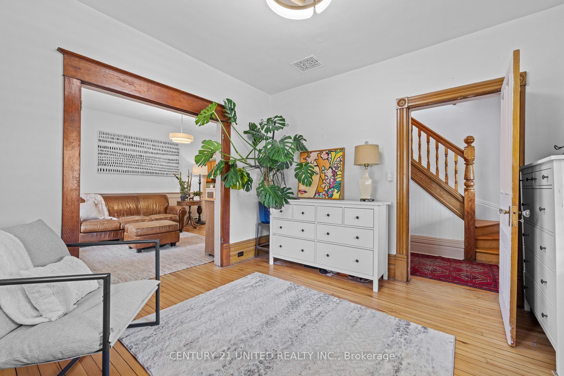Property Photo:  172 Queen Street  ON K0L 2H0 