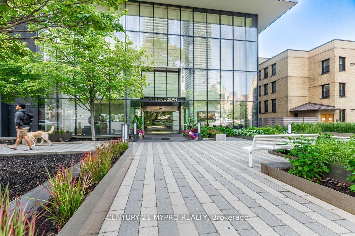 Property Photo: 57 St Joseph Street 812 ON M5S 0C5