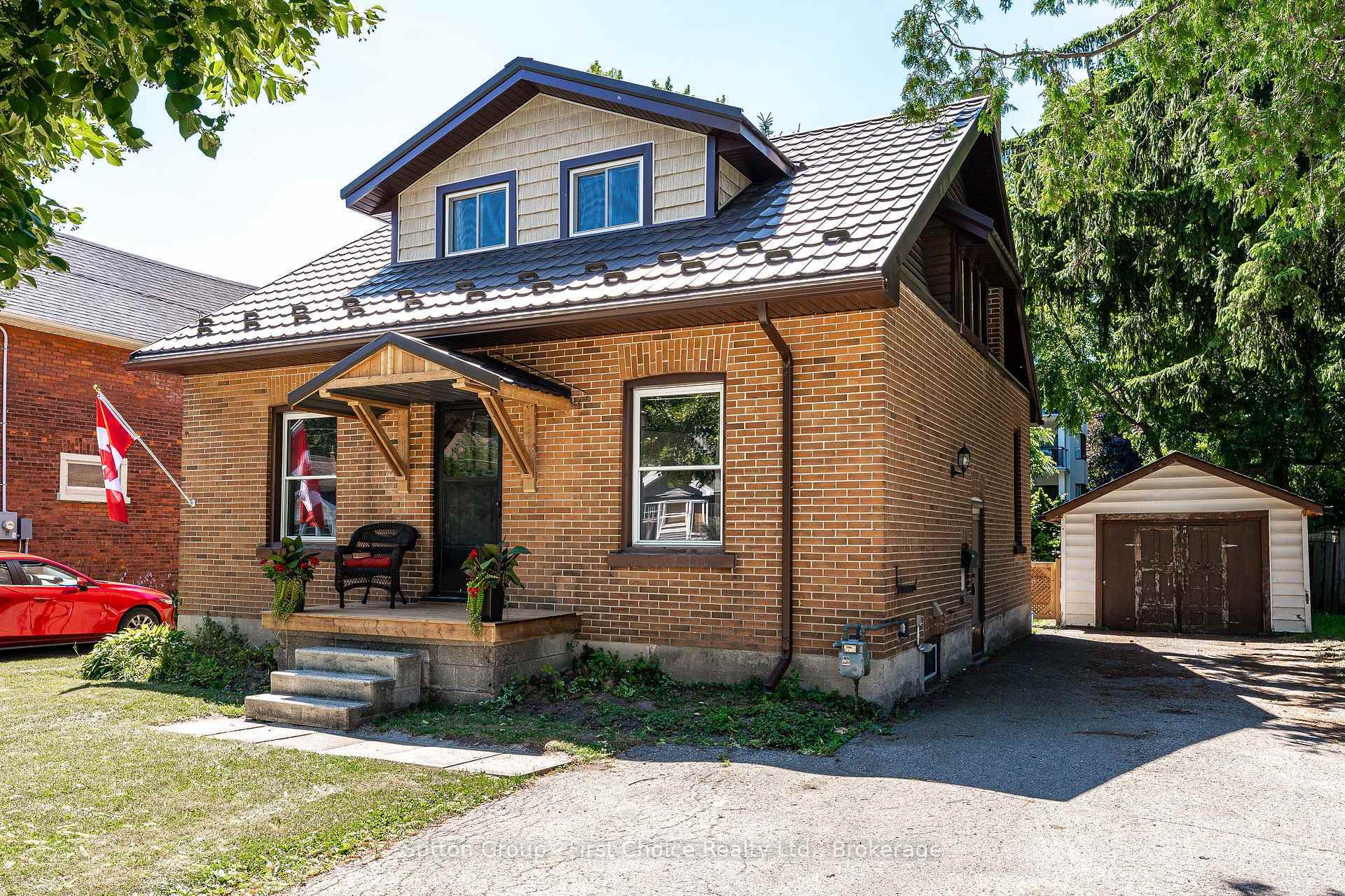 Property Photo: 144 Romeo Street S ON N5A 4S9
