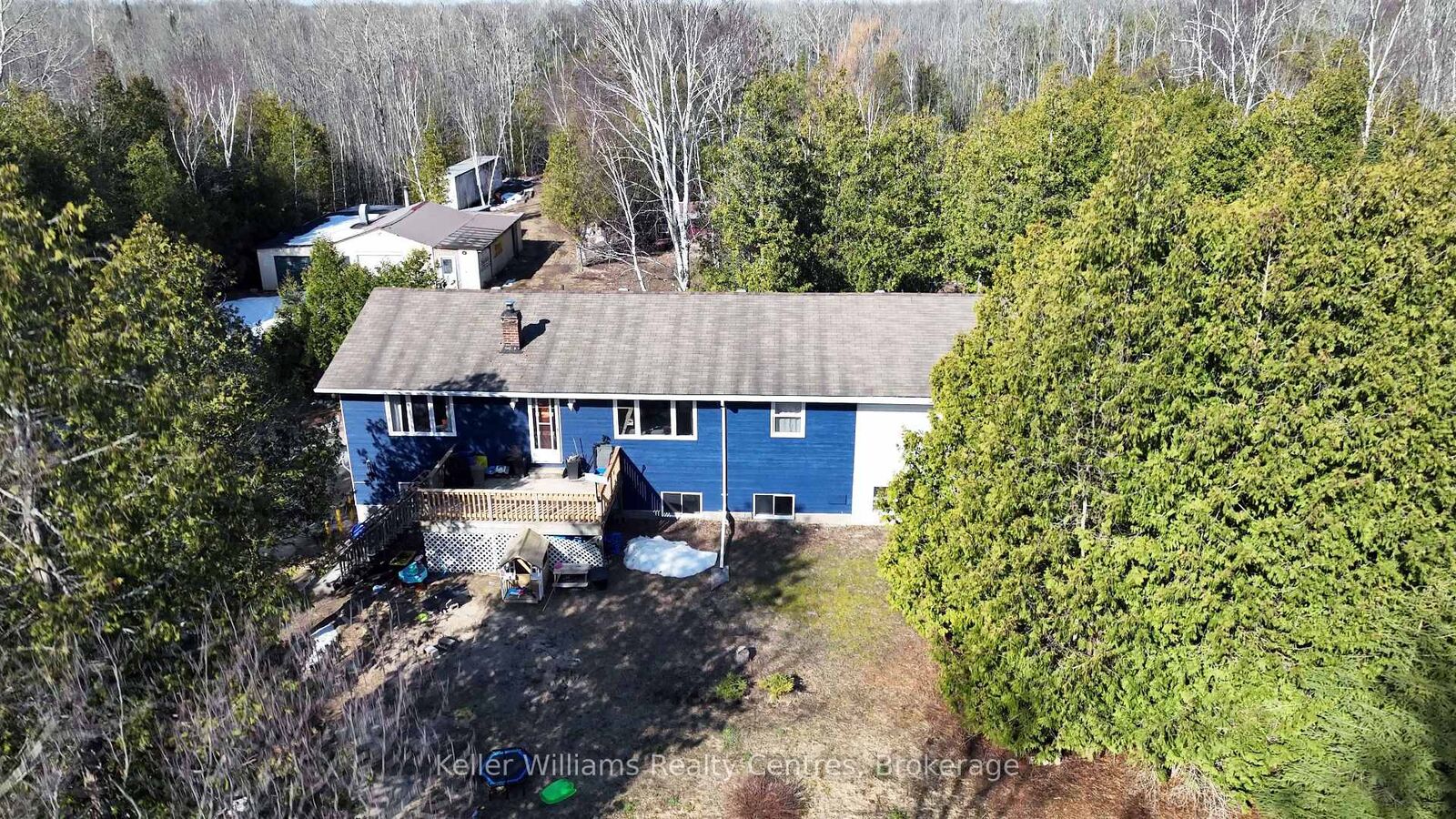 Property Photo:  172 Bryant Street  ON N0H 2T0 