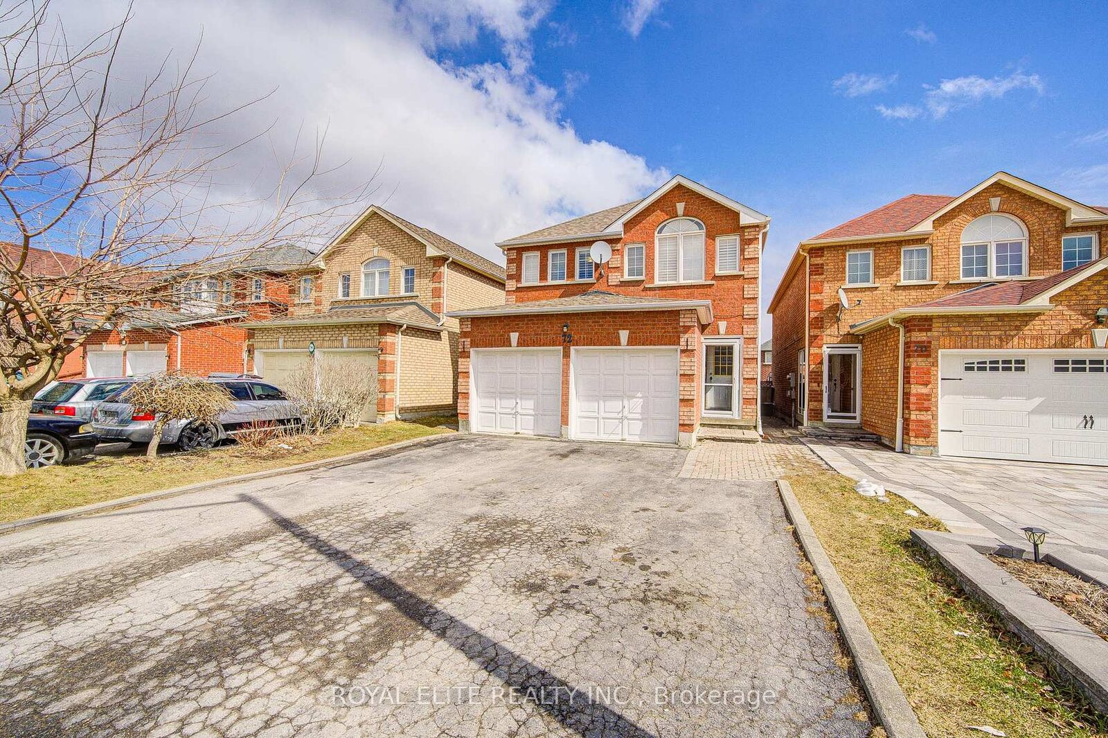 Property Photo: 72 Stella Drive ON L3S 4G8