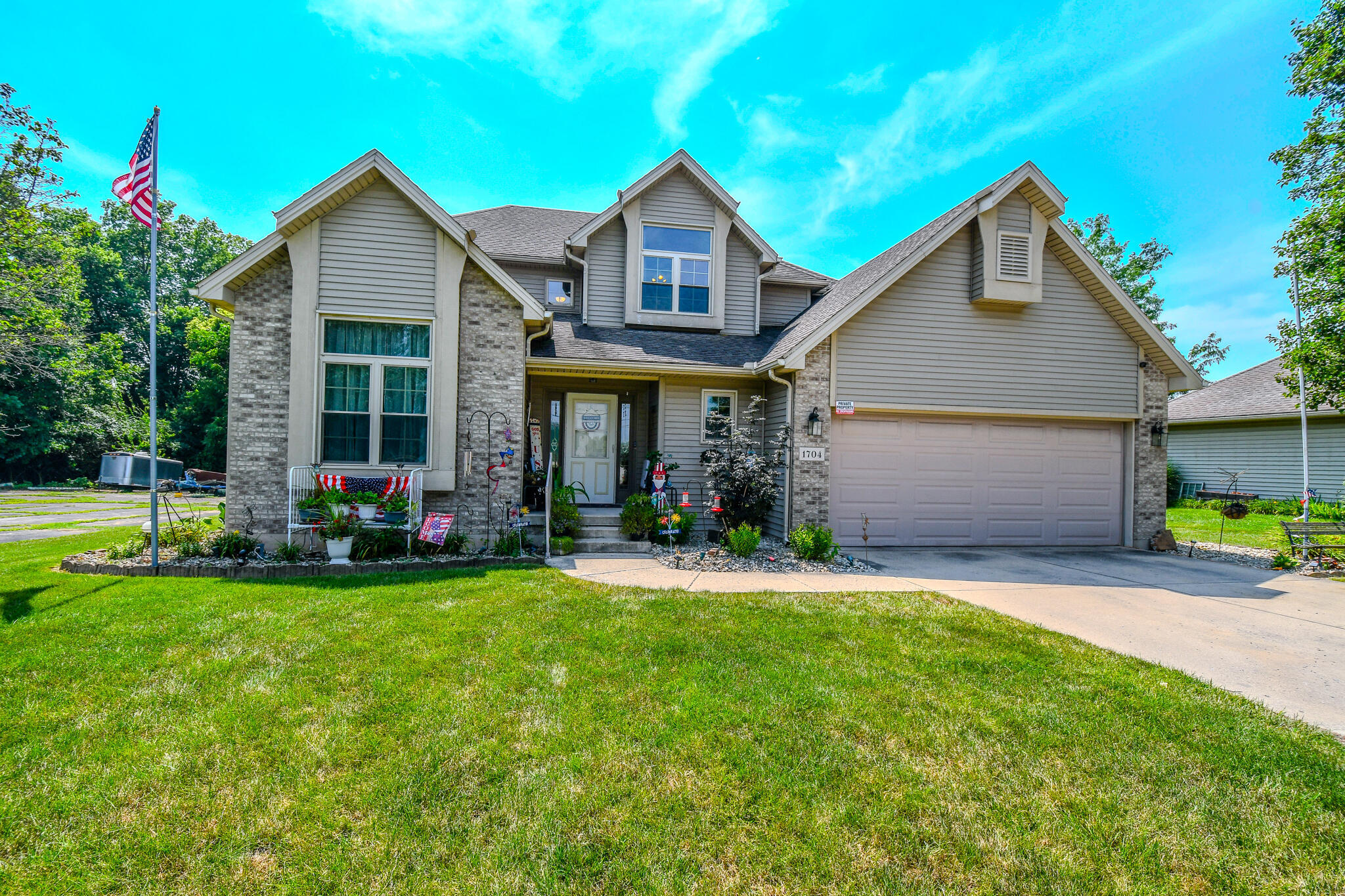 Property Photo: 1704 Echo Lake Drive OH 45356