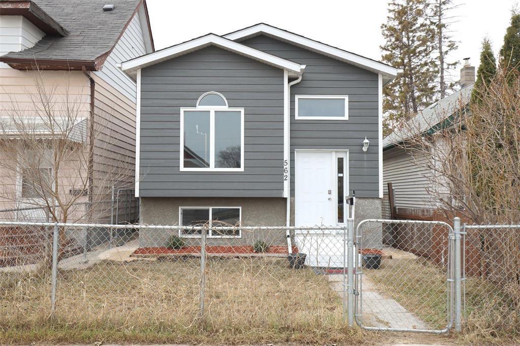 Photo de la propriété:  562 Jamison Avenue  MB R2K 1N4 