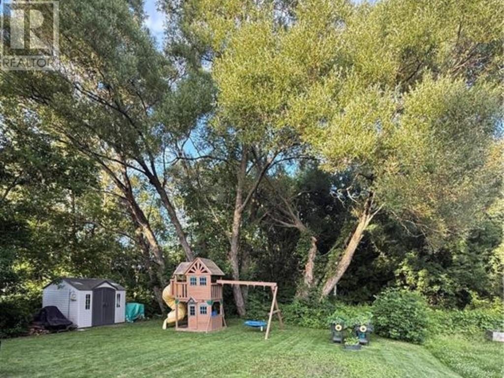 Photo de la propriété:  1372 Lansing Avenue  ON P3A 4C7 