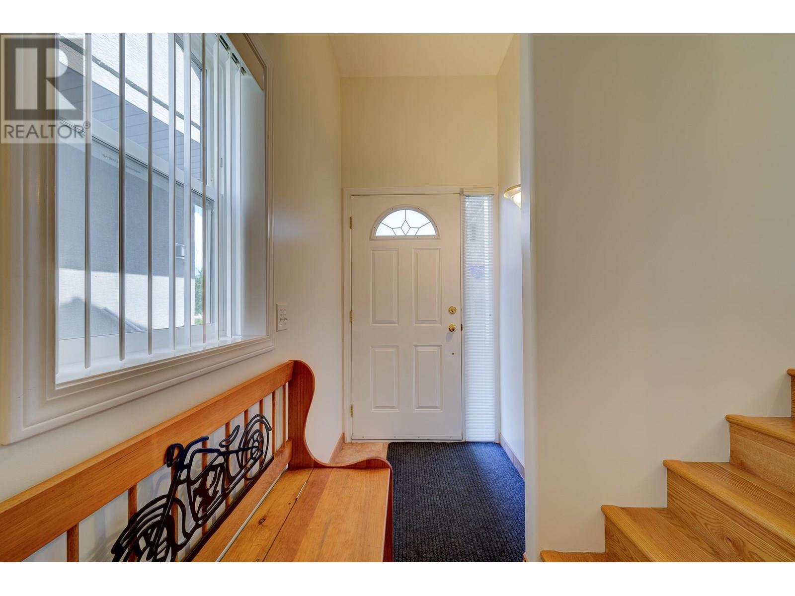 Property Photo:  255 Pemberton Terrace 27  BC V2C 6R2 
