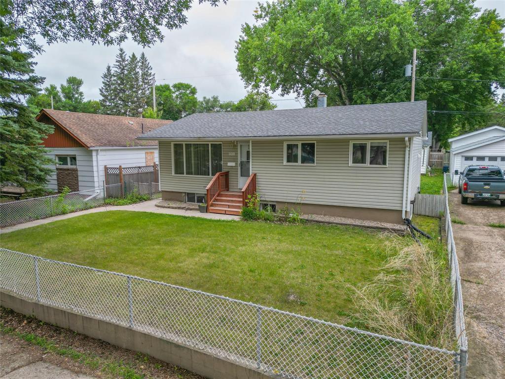 Property Photo: 1410 6th Street MB R7A 3R9