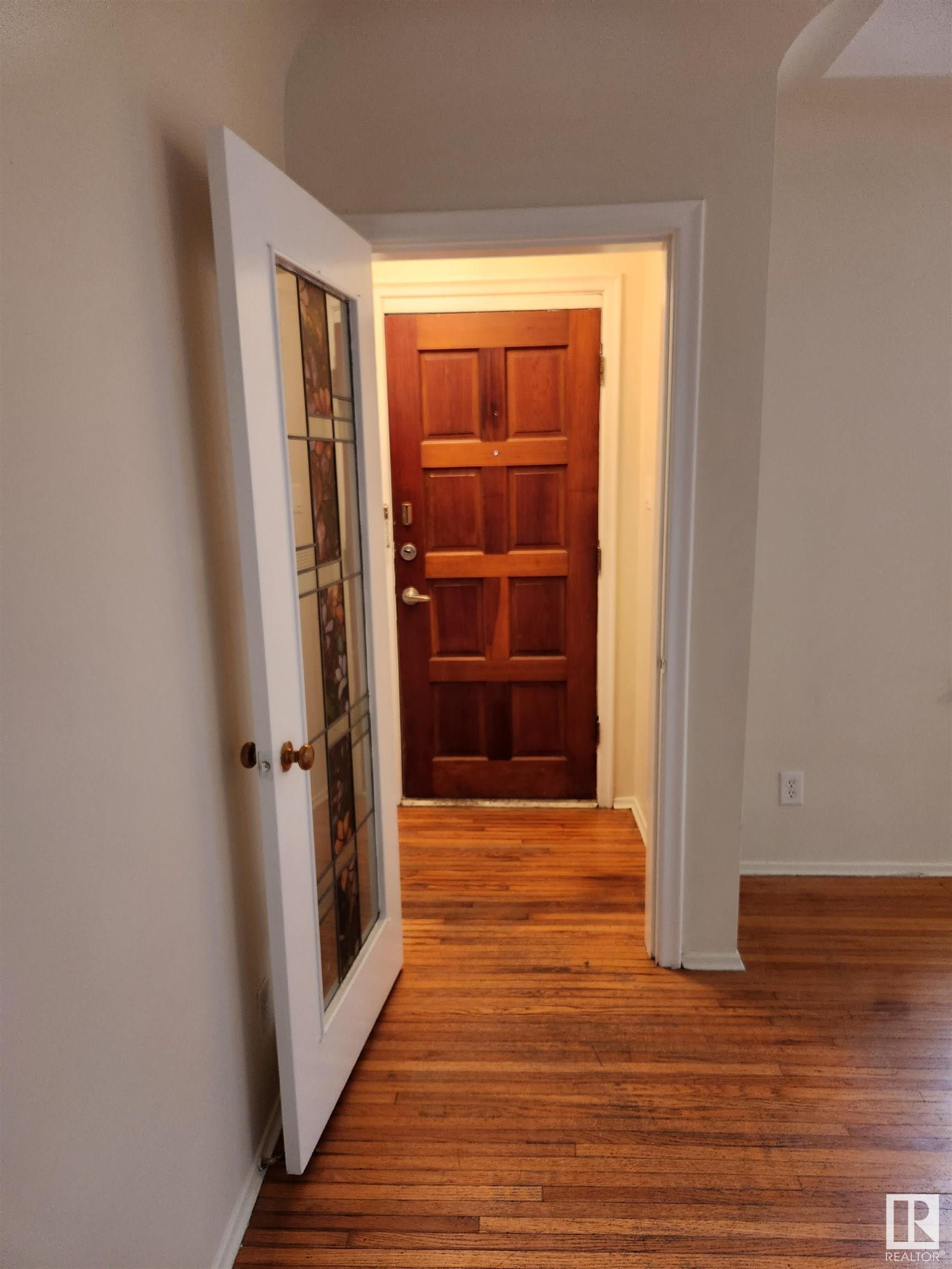 Photo de la propriété: 10215 138 Street NW AB T5N 2H9
