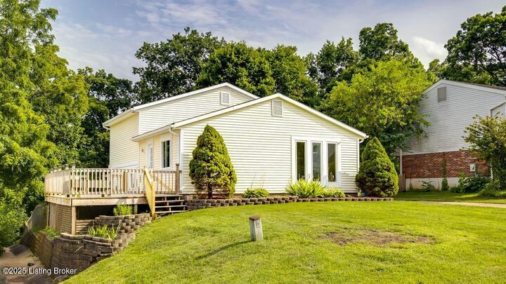Property Photo: 7431 W Orchard Grass Blvd KY 40014